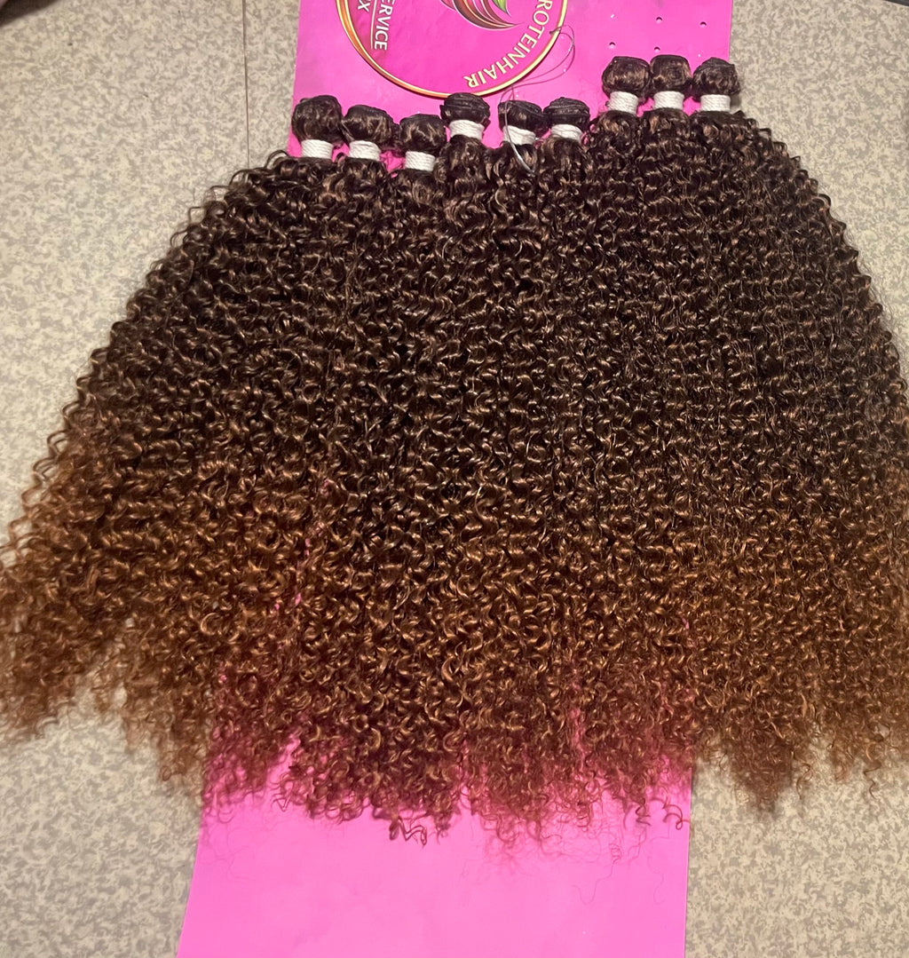 Marron Tissage couleur T1 / 30 …9 boules de tissages taille 26 !! 6 boules suffisent pour réaliser un tissage! Hydrater le cheveux avec une crème ! Mouiller et démêler avec vos doigts …. Ni