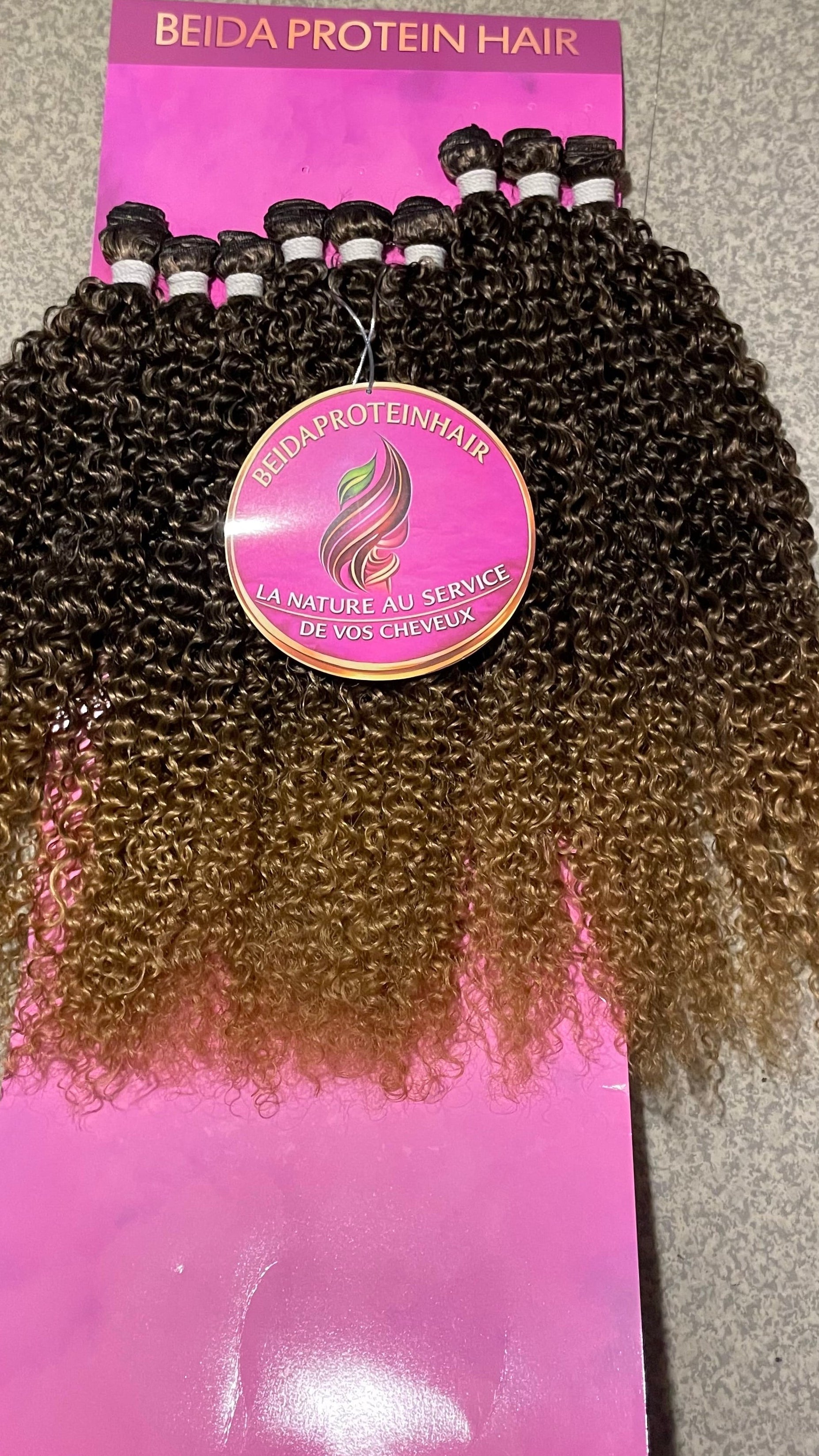 Livraion à partir du 13 juin Tissage curly M1/27 9 boule de tissage ! 300g un paquet pour une tête ! 7 boules suffisent largement