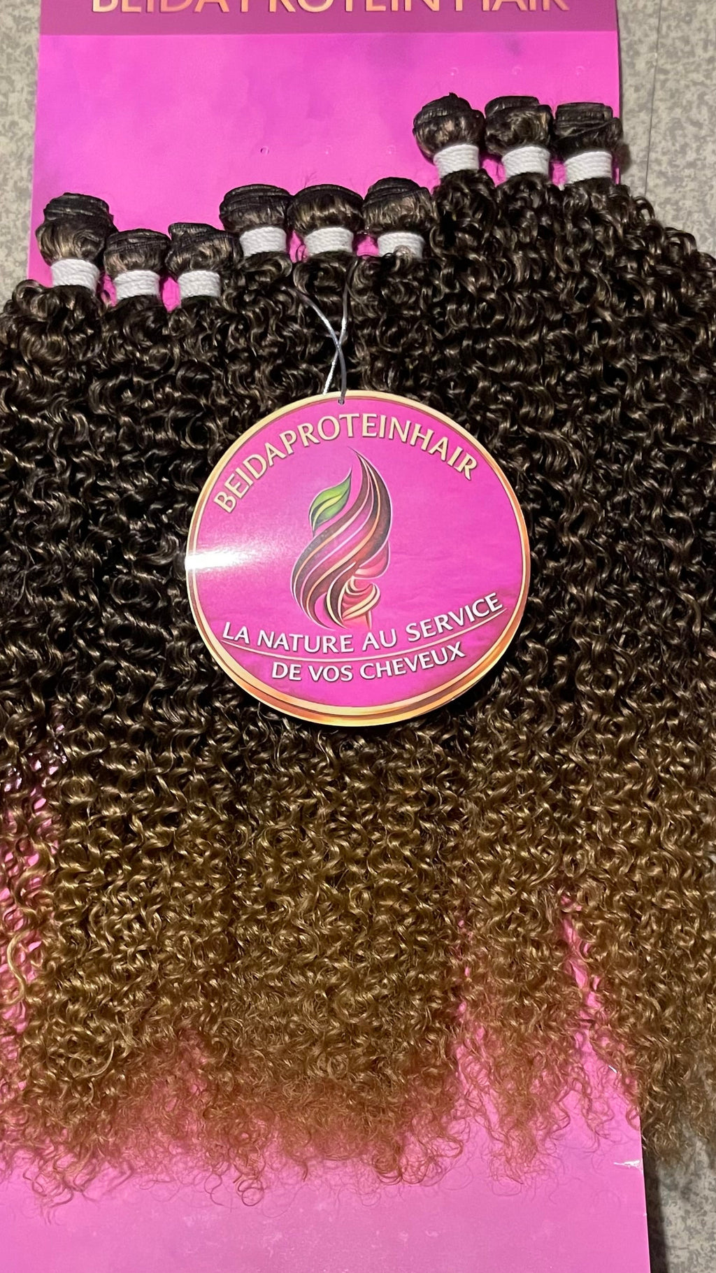 Livraion à partir du 13 juin Tissage curly M1/27 9 boule de tissage ! 300g un paquet pour une tête ! 7 boules suffisent largement