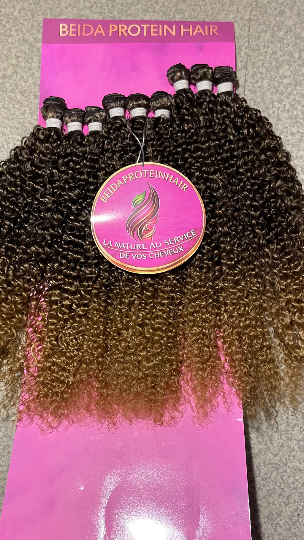 Livraion à partir du 13 juin Tissage curly M1/27 9 boule de tissage ! 300g un paquet pour une tête ! 7 boules suffisent largement